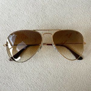 Ray-Ban Aviator Gradient Sunglasses: Brown & Gold